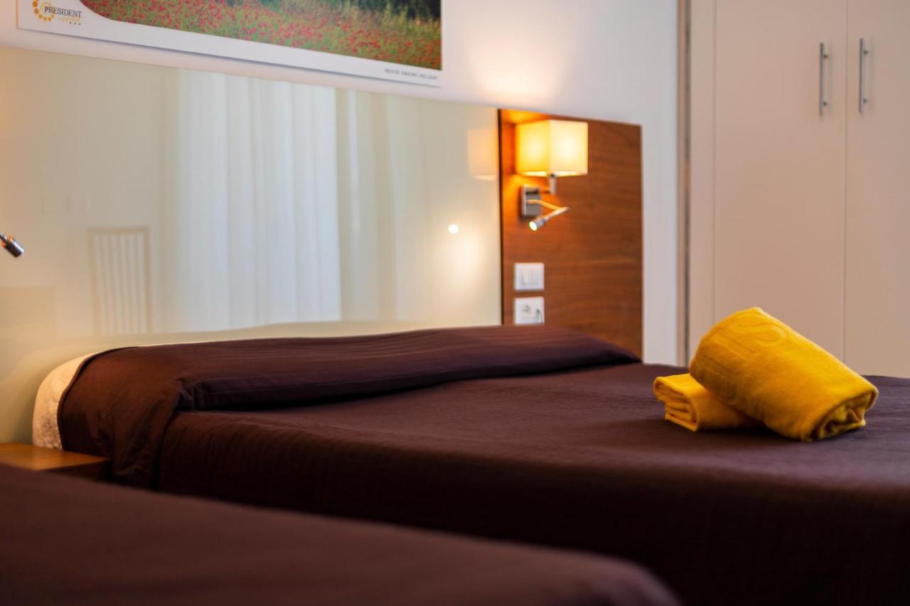 Hotel President Μπιμπιόνε Εξωτερικό φωτογραφία