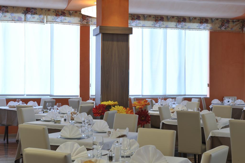 Hotel President Μπιμπιόνε Εξωτερικό φωτογραφία