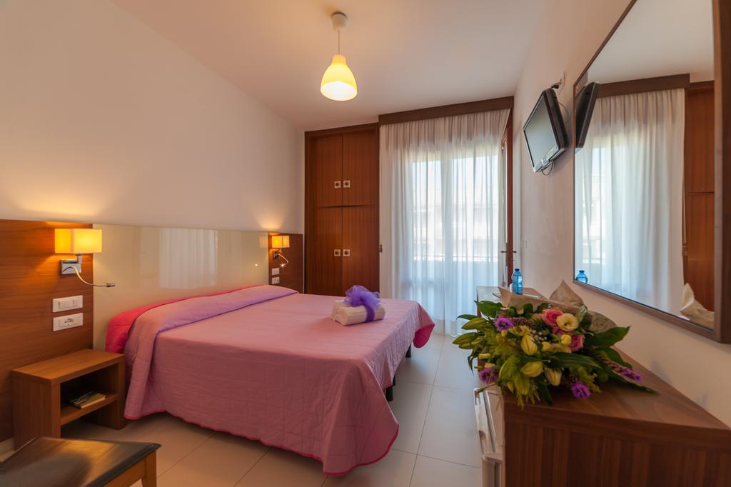 Hotel President Μπιμπιόνε Εξωτερικό φωτογραφία