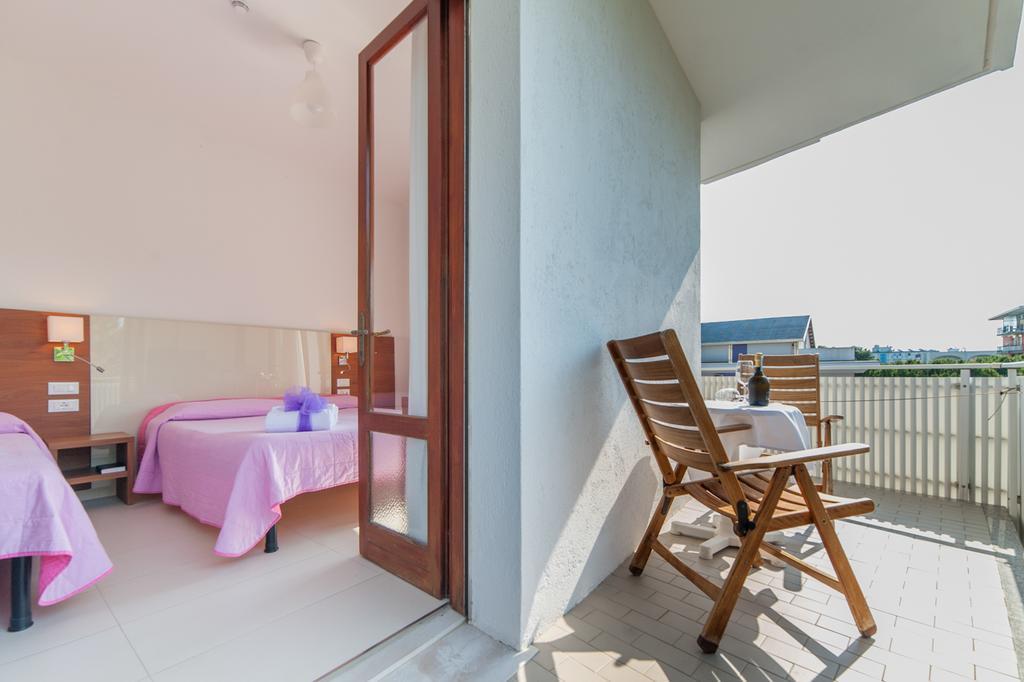 Hotel President Μπιμπιόνε Εξωτερικό φωτογραφία