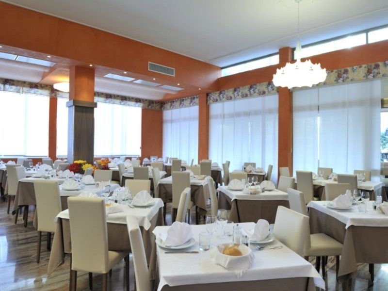 Hotel President Μπιμπιόνε Εξωτερικό φωτογραφία