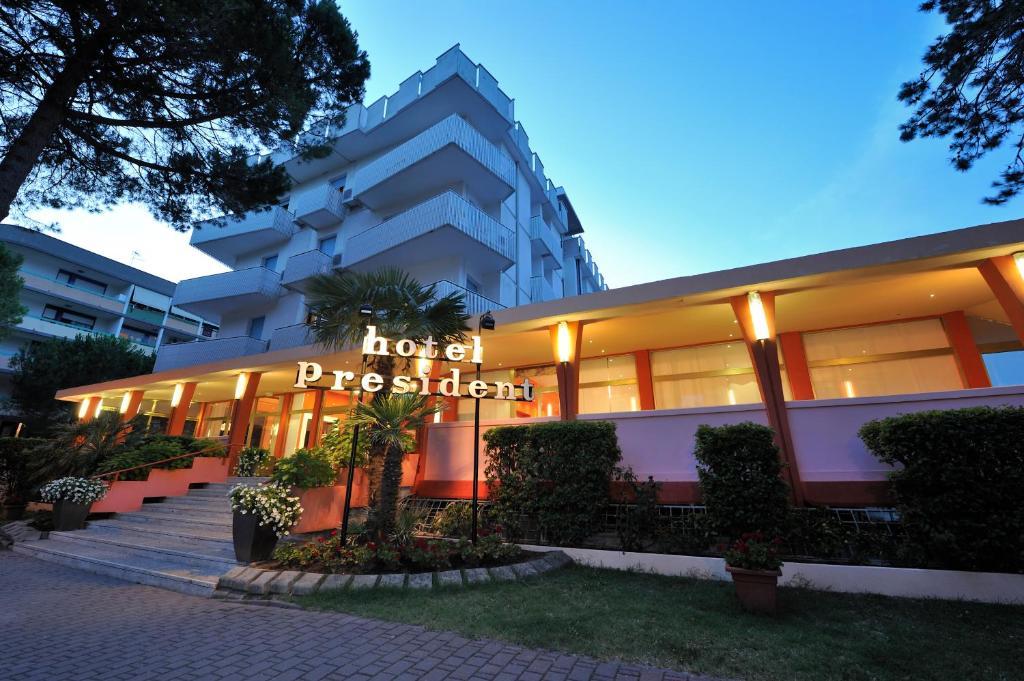 Hotel President Μπιμπιόνε Εξωτερικό φωτογραφία
